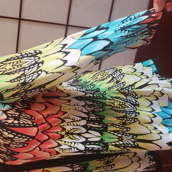 Nygard Vibrant Multi-colored V-Neck Pullover Blouse - Picture 4 of 7